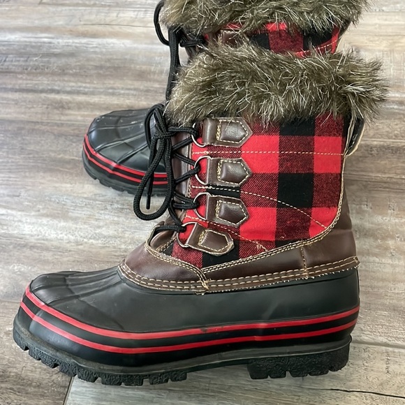 FUR Lined Plaid Flannel Duck Boots - Picture 3 of 9